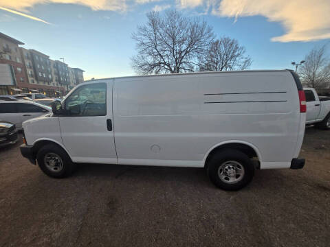 2017 Chevrolet Express 2500