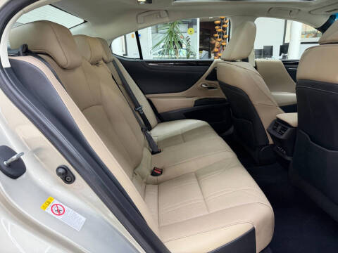 2019 Lexus ES 350