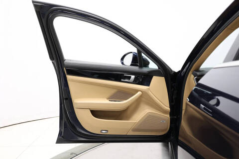 2018 Porsche Panamera