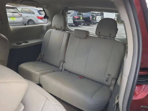 2012 Toyota Sienna Limited 7-Passenger