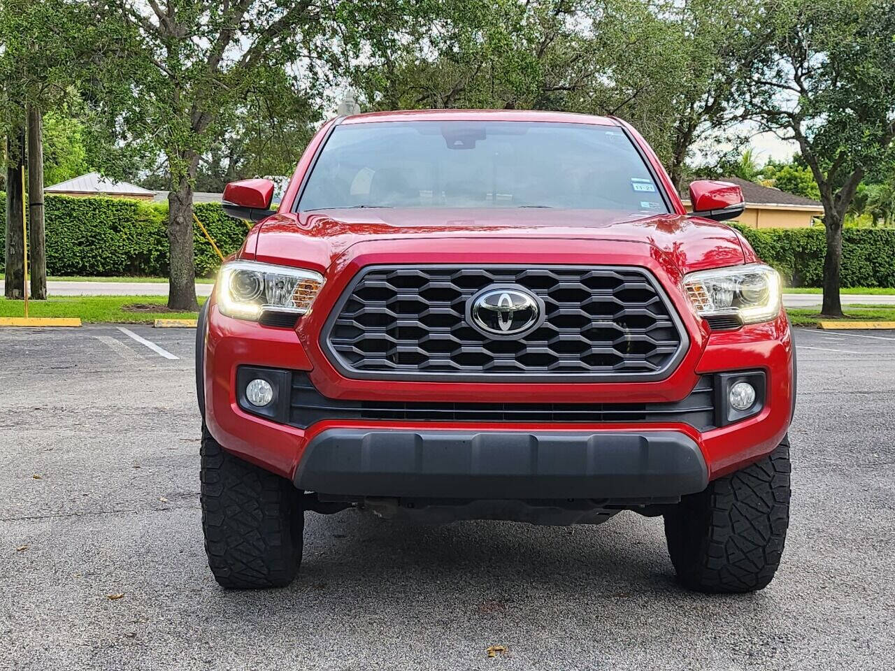 2019 TOYOTA Tacoma Pickup - $34,995