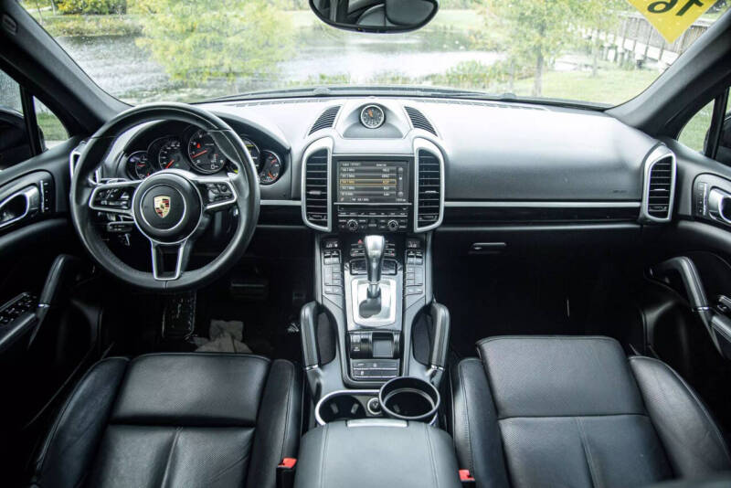 2016 Porsche Cayenne