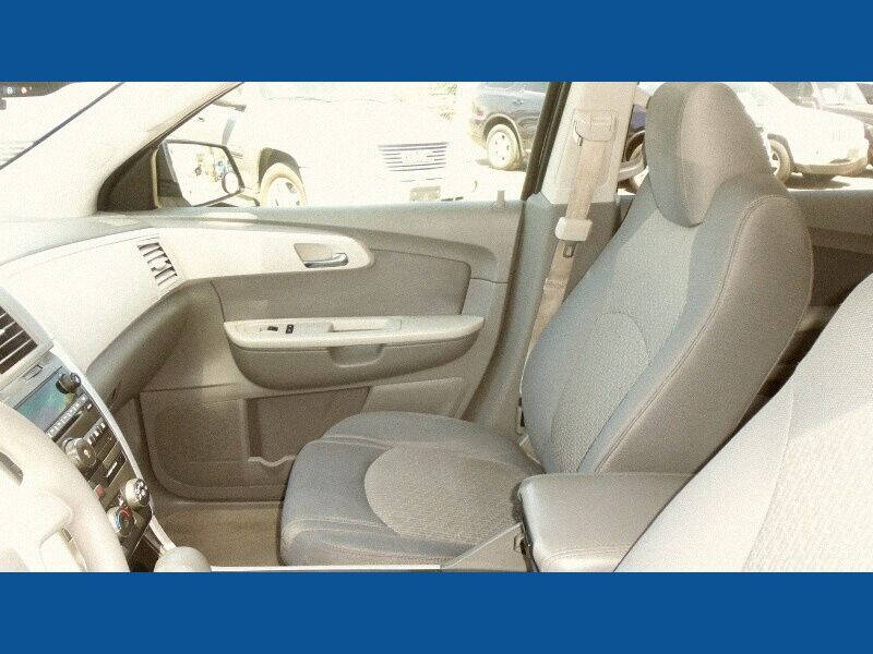 2011 Chevrolet Traverse LS