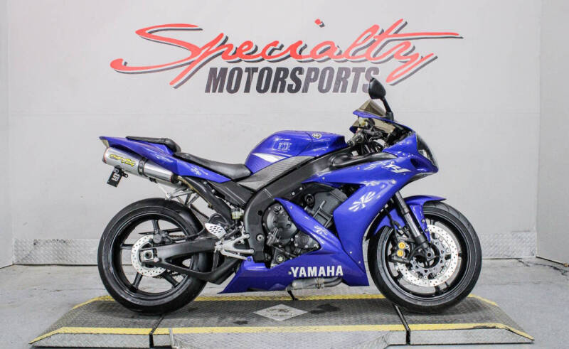 2004 Yamaha YZF-R1