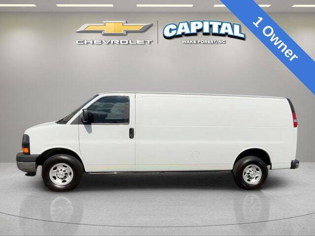 2022 Chevrolet Express 2500