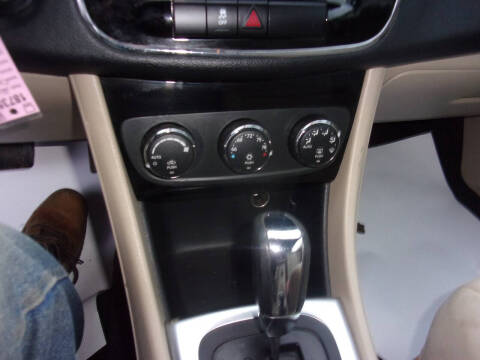 2011 Chrysler 200 Touring