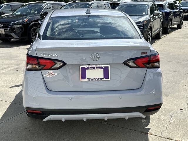 2025 Nissan Versa SR