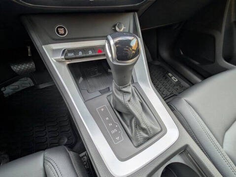 2025 Audi Q3 quattro S line Premium 45 TFSI