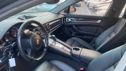 2014 Porsche Panamera 4