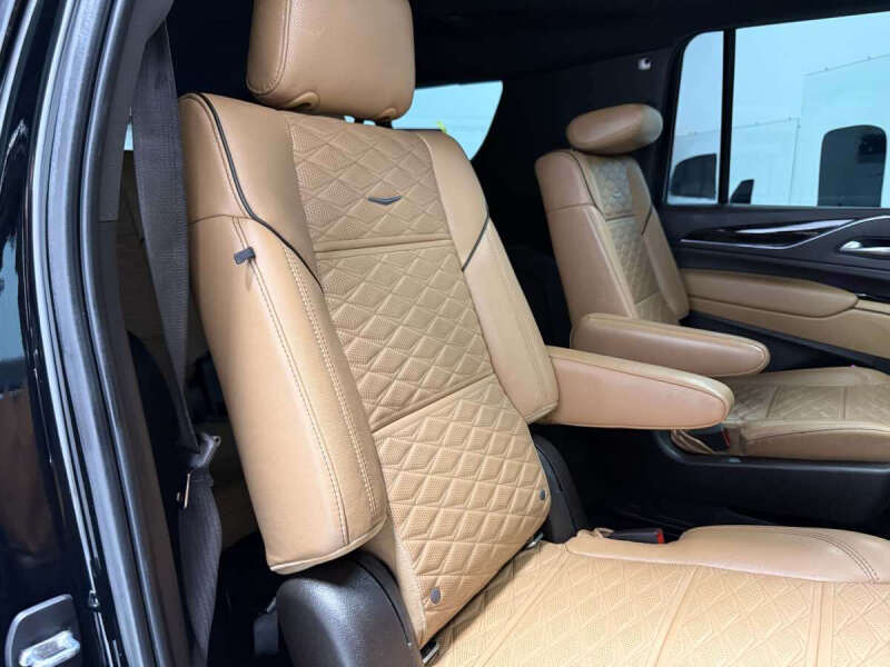 2021 Cadillac Escalade ESV Sport