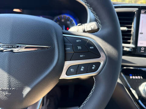 2026 Chrysler Voyager LX