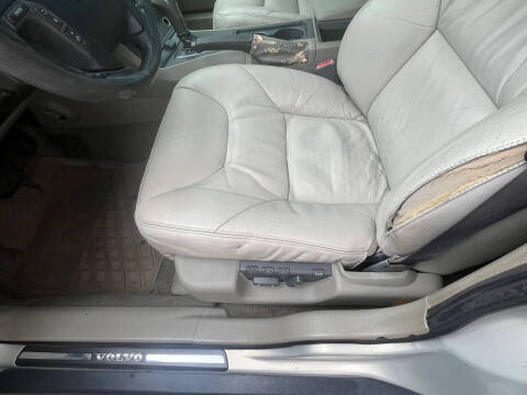 2001 Volvo V70 2.4M