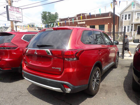 2016 Mitsubishi Outlander SE