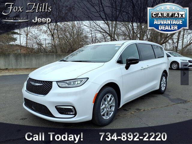 2026 Chrysler Pacifica Select