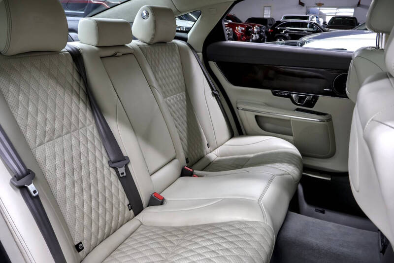 2016 Jaguar XJL Portfolio