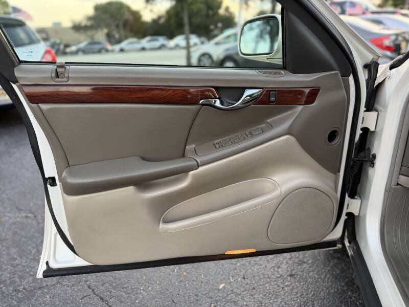 2003 Cadillac DeVille