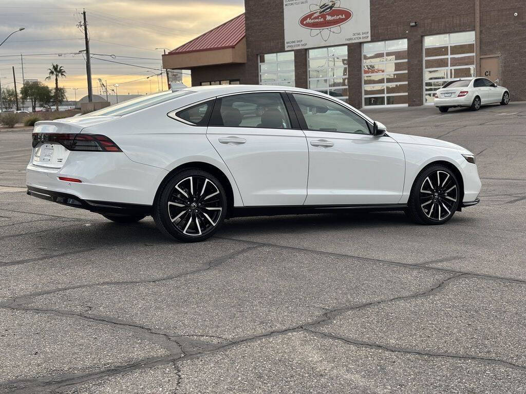 2025 Honda Accord Hybrid 4