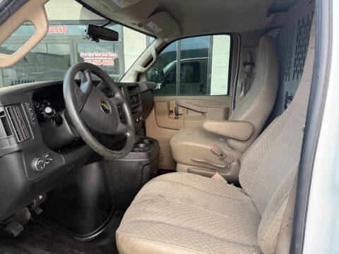 2017 Chevrolet Express 2500