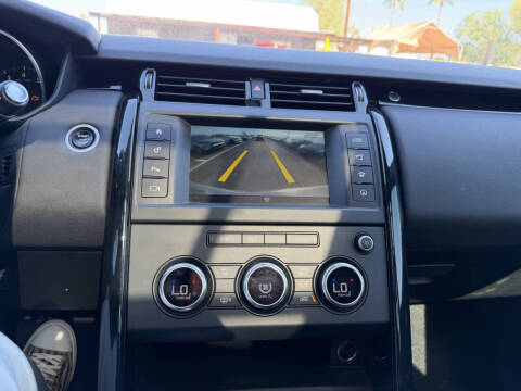 2017 Land Rover Discovery SE