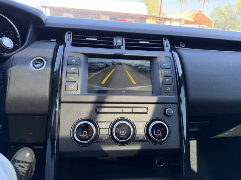 2017 Land Rover Discovery SE