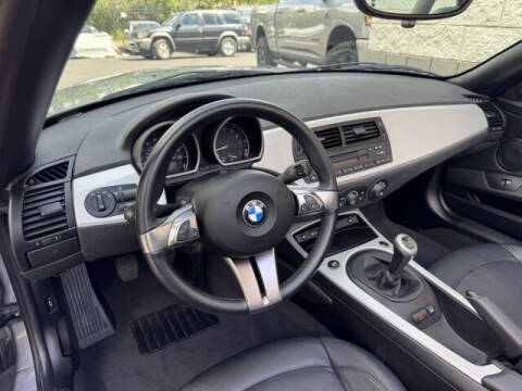 2006 BMW Z4 3.0i
