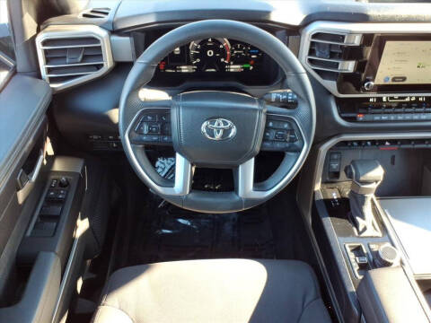 2025 Toyota Sequoia SR5