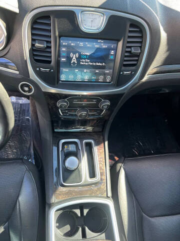 2018 Chrysler 300 Limited