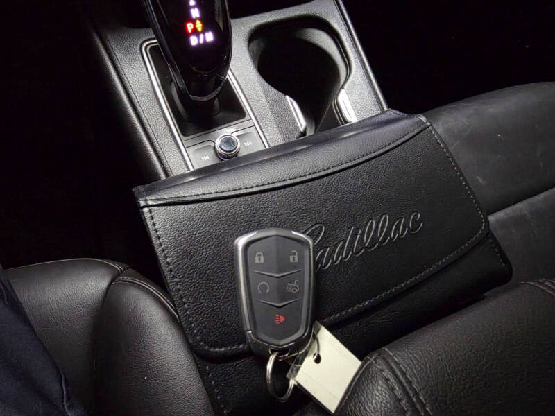 2020 Cadillac XT4 Premium Luxury