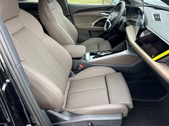 2025 Audi Q5 quattro Prestige TFSI