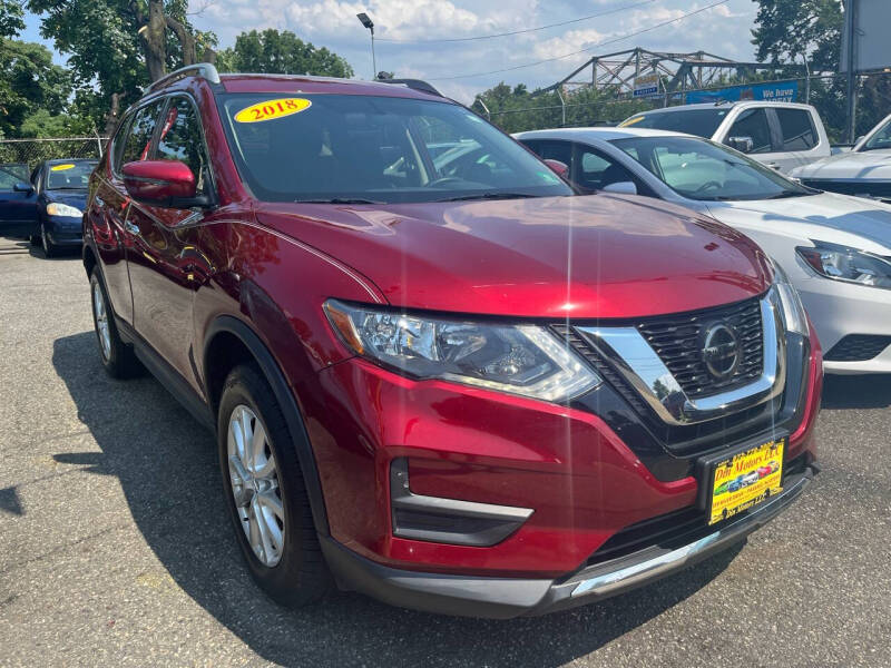 Used 2018 Nissan Rogue SV with VIN 5N1AT2MV2JC820637 for sale in Passaic, NJ