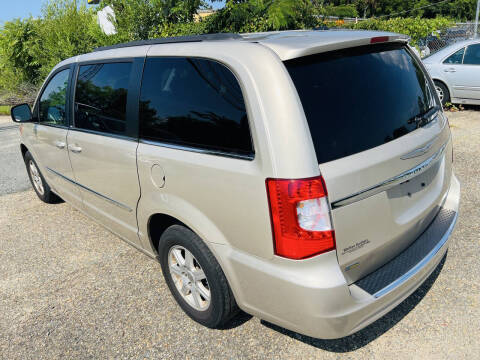 2012 Chrysler Town and Country Touring