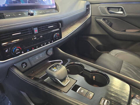 2024 Nissan Rogue Platinum