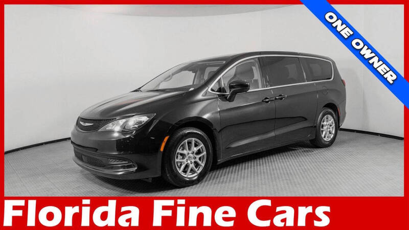 2023 Chrysler Voyager LX