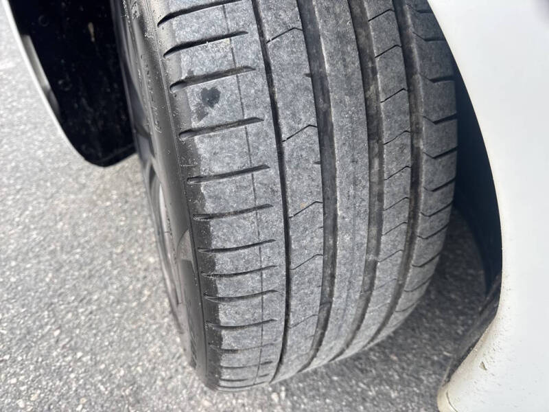 2022 Tesla Model S Plaid