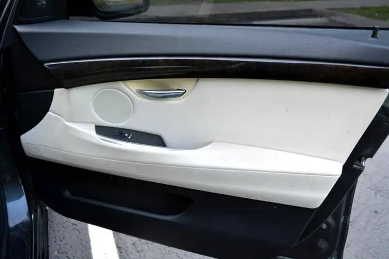 2010 BMW 5 Series 535i Gran Turismo