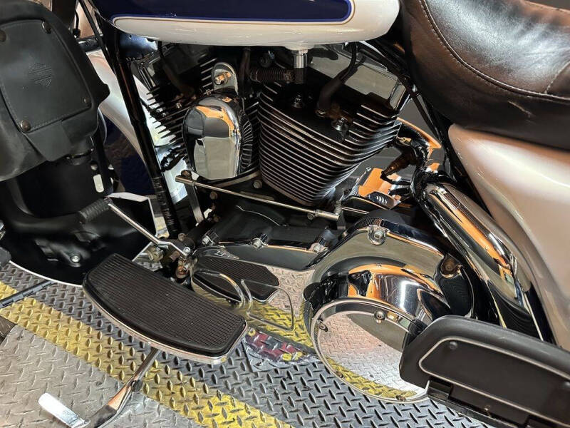 2007 Harley-Davidson® FLHTCU - Electra Glide® U