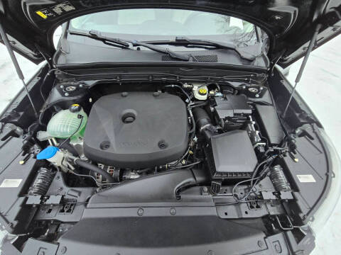 2021 Volvo XC40 T5 Momentum