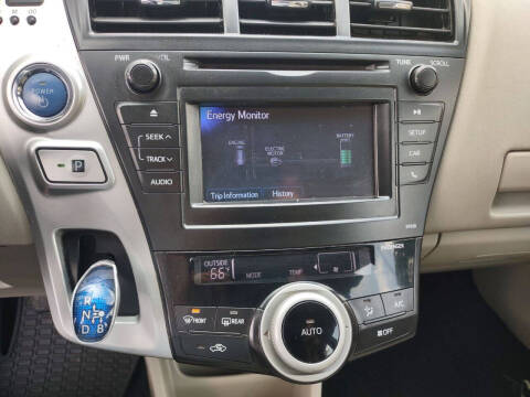 2012 Toyota Prius v Five