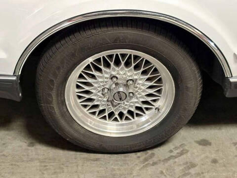 1990 Lincoln Mark VII LSC