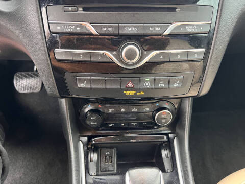 2018 Infiniti QX30 Premium