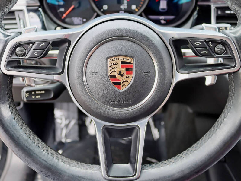 2018 Porsche Macan