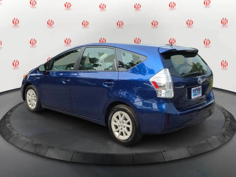 2013 Toyota Prius v Three