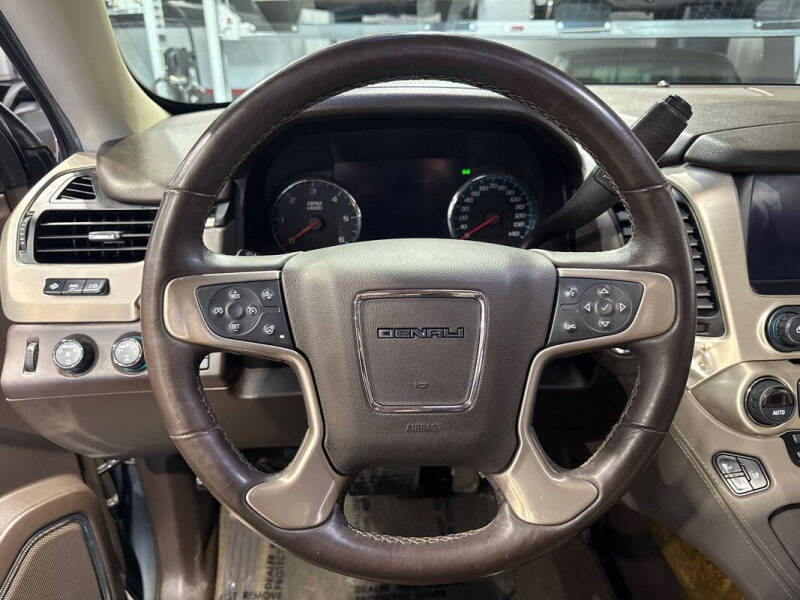 2017 GMC Yukon XL Denali