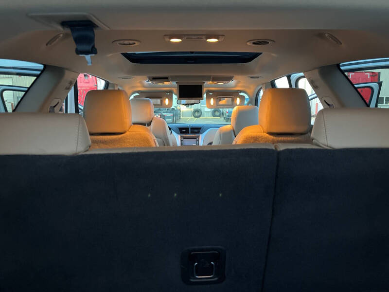 2011 Chevrolet Traverse LTZ