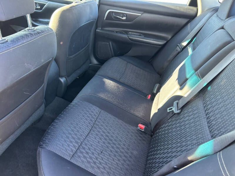 2017 Nissan Altima 2.5 SR