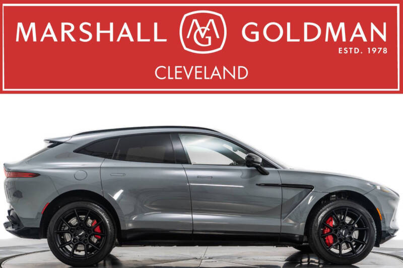 2022 Aston Martin DBX