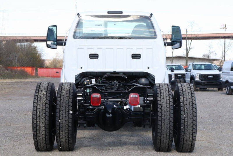 2025 Ford F-750 Super Duty