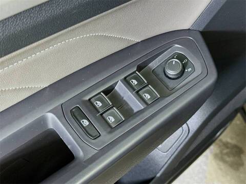 2021 Volkswagen Atlas Cross Sport V6 SE R-Line