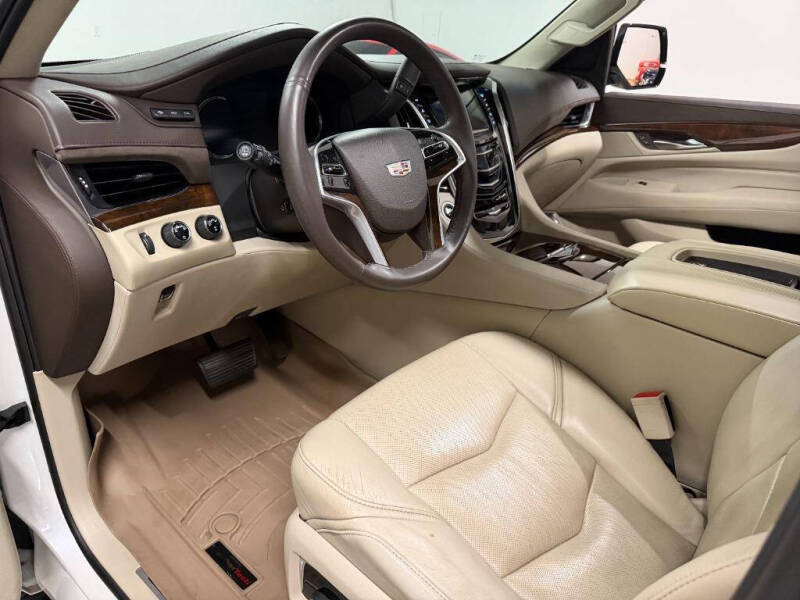 2017 Cadillac Escalade ESV Premium Luxury