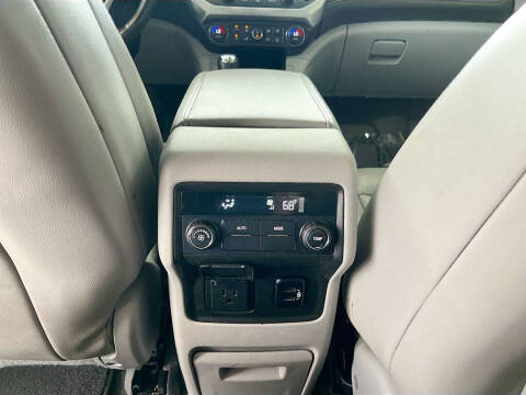 2017 GMC Acadia SLT-1